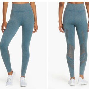 SoulCycle Mesh Leggings size L